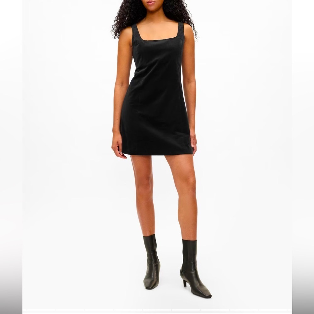 Gap Tank Square Neck Black Velvet Mini Dress, size 4